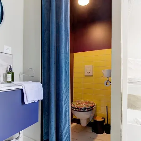 Romantica — Balneo, Cosy & Moderne